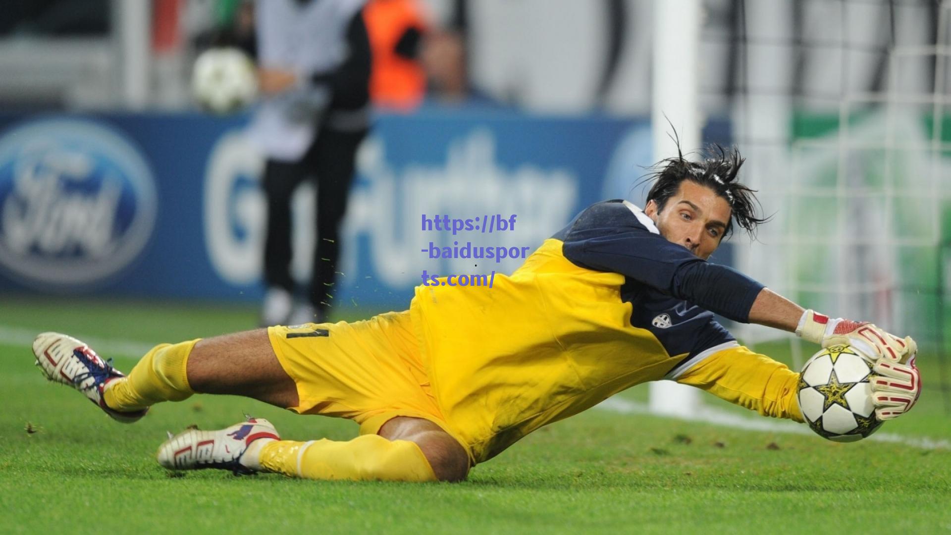 乖乖 真滴秀！库里训练场三分21连中引爆社交媒体，球迷直呼历史级投篮机器再进化